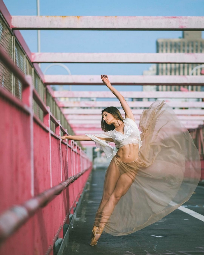 urban-ballet-dancers-new-york-streets-omar-robles-19-57b30e5ad1632__700